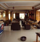 Una Comfort Nandini Hotel Dharamshala Buitenkant foto